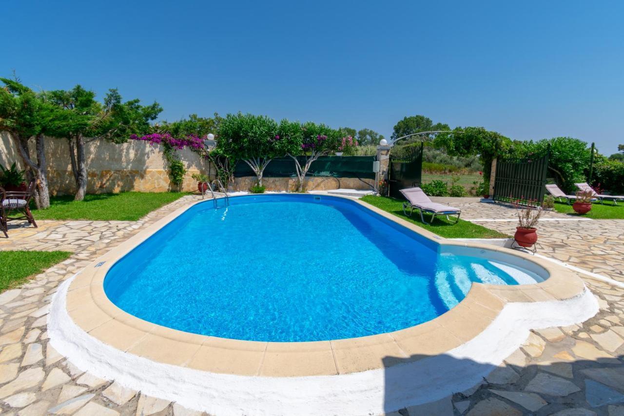 Villa Saia Halikounas Bagian luar foto